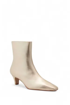 Dellia Heeled Boots In Platina