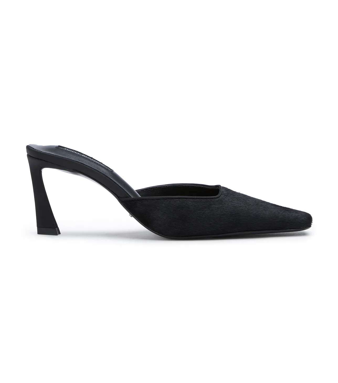 Jasmin Black Pony