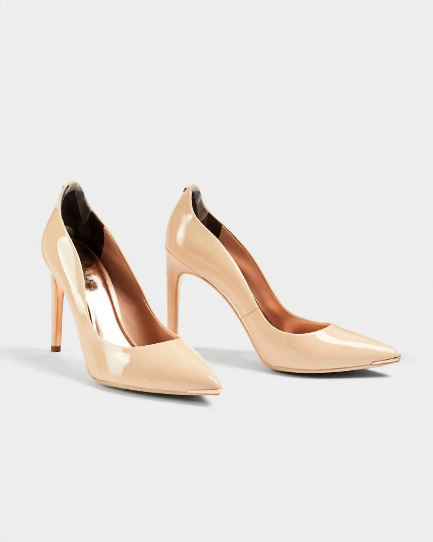 Kaawin Court Shoe In Nude