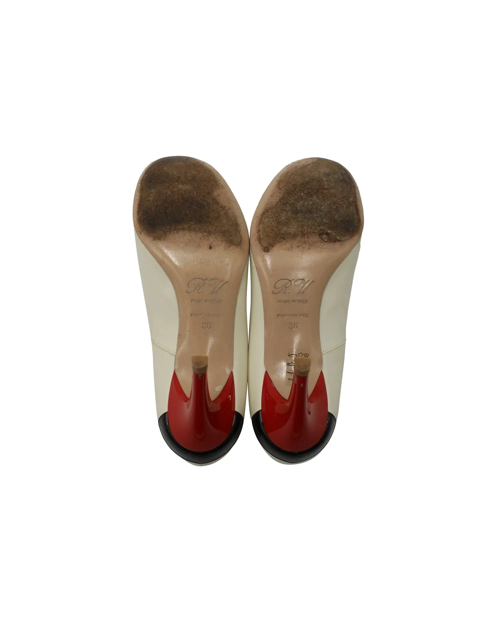 Roger Vivier Colorblock Pumps in Cream Leather