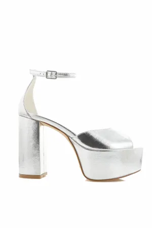 Romara Platform Heels In Silver Metallic