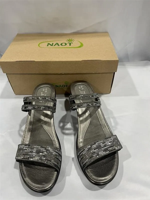 temper slide sandal in metallic onyx leather/gray/black multi rivets