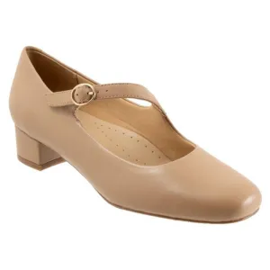 Trotters Desna Beige Kid Leather Heel (Women's)