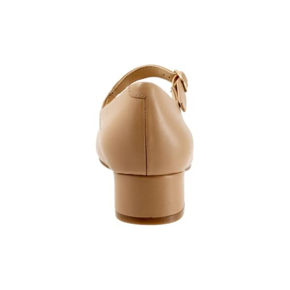 Trotters Desna Beige Kid Leather Heel (Women's)