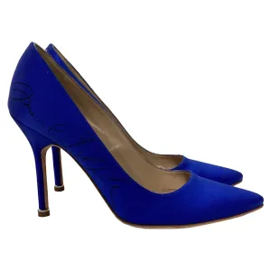 Vetements x Manolo Blahnik Signed Pointed Pumps in Blue Satin
