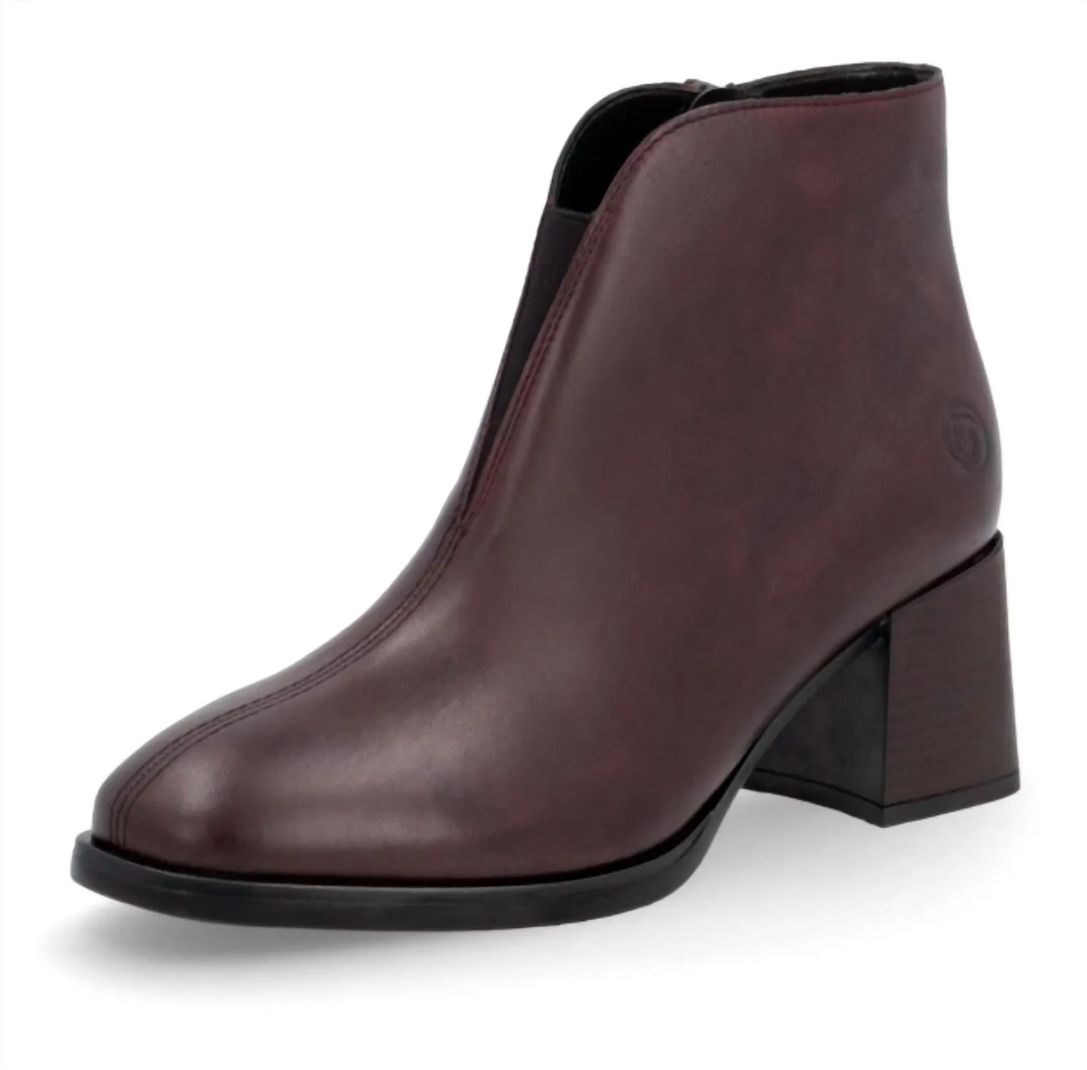 Women Gwyneth 81 Boot In Cerise