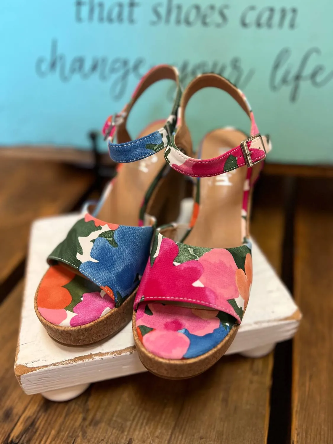 Women's Cheers Block Heel Sandal In Flower