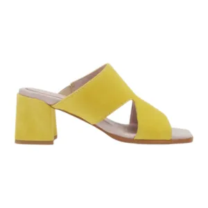 Women's Femie Slide Sandals - Medium/wide In Yellow
