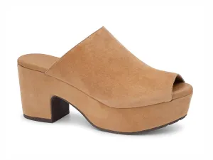 Women's Garnnet Platform Heel In Tan Suede
