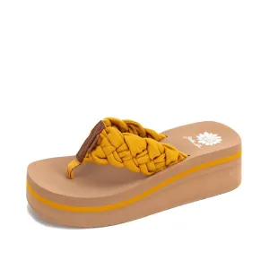 Women's Karnika Platform Sandal In Marigold