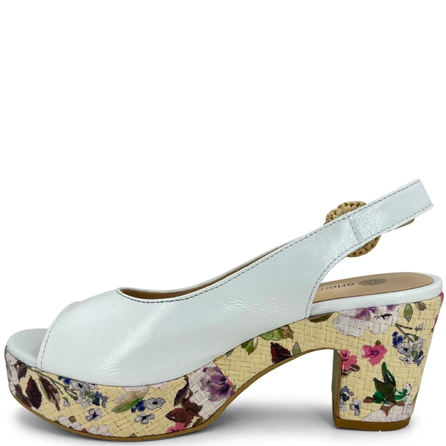 Women's Riga Sandal In White
